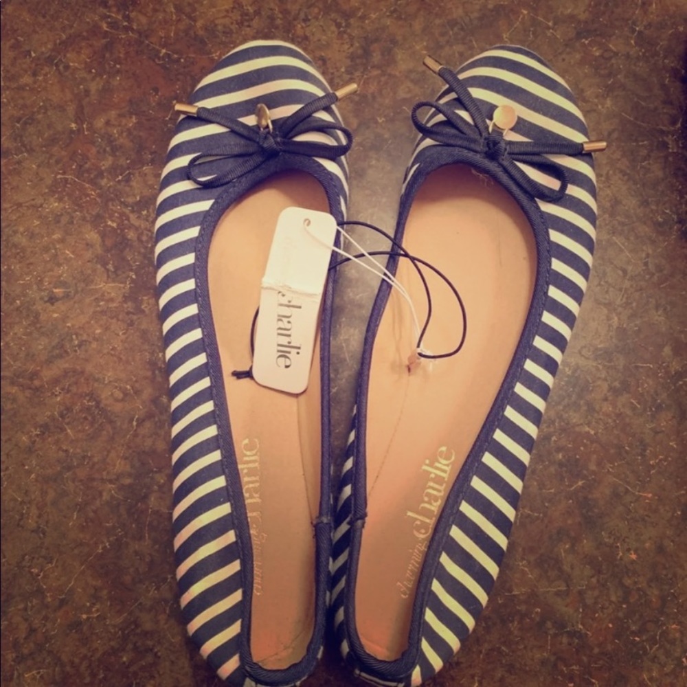 NWT Charming Charlie Flats